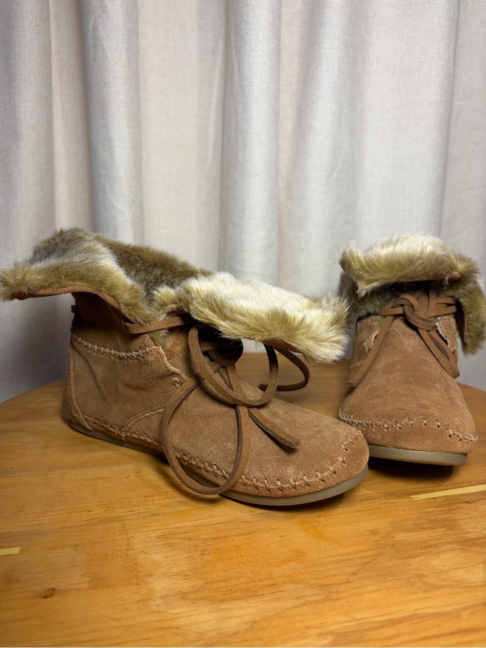 Toms women’s Chestnut Brown Faux-Fur Moccasins